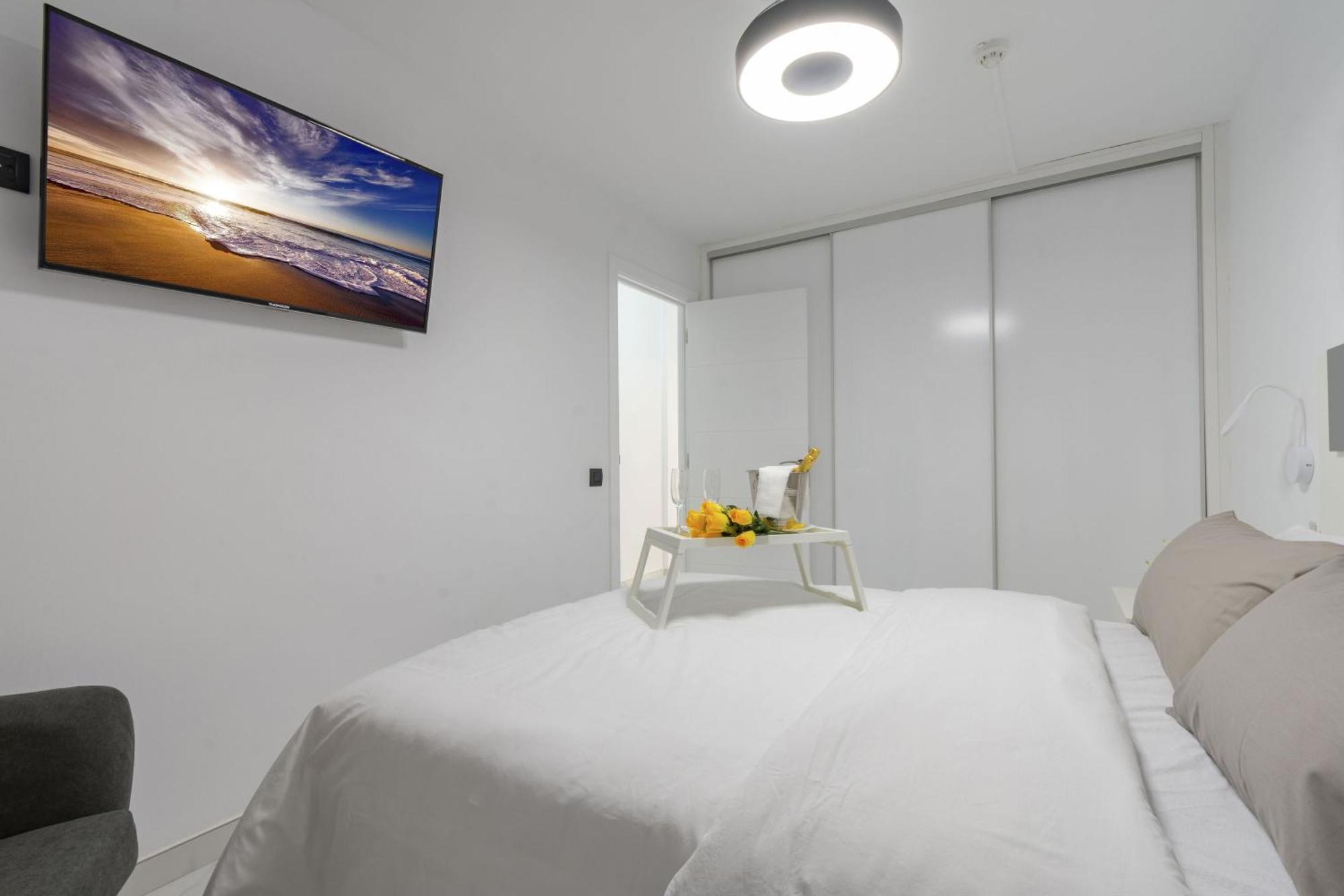 The White Corner By Homestaygrancanaria Сан-Бартоломе Экстерьер фото
